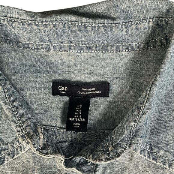 GAP Light Blue Denim 1/2Button Down Long Sleeve Size Small Boyfriend 100% Cotton - Picture 9 of 9